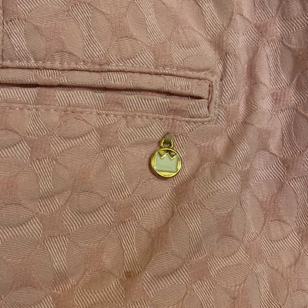 Crown & Ivy Women's Textured Scalloped Shelby Shorts Pink - Picture 7 of 8